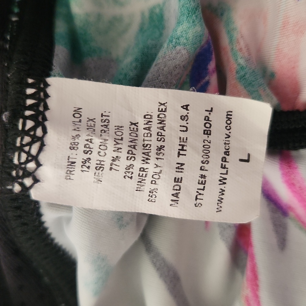 With Love from Paradise Tropical Floral Large Shorts - Picture 5 of 10